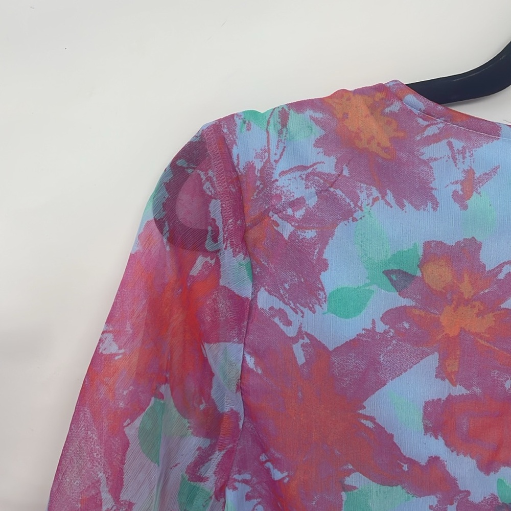 Indulge Tie-Front Ruffle Sleeve Multicolor Floral Blouse Size X-Large Brand New - Picture 11 of 12